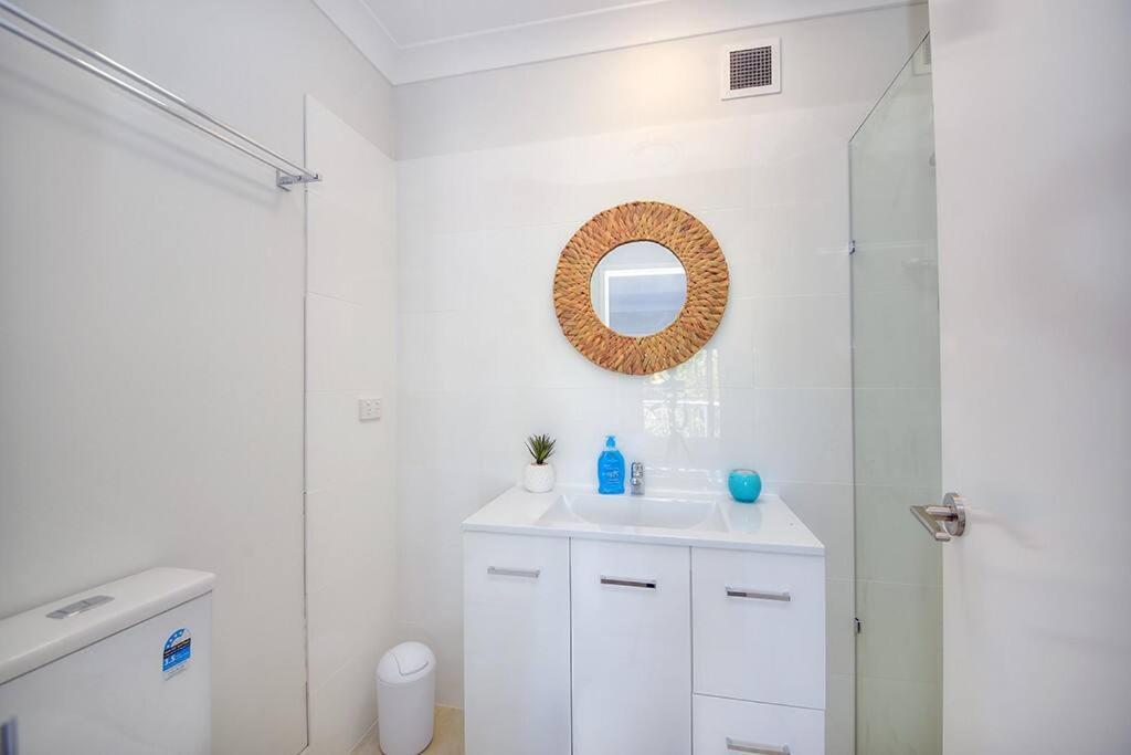 Apartment Beautiful 2 Bed Retreat 2 Min Walk To Tramline Gold Coast